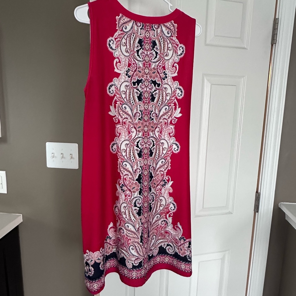 Beautiful summer dress.